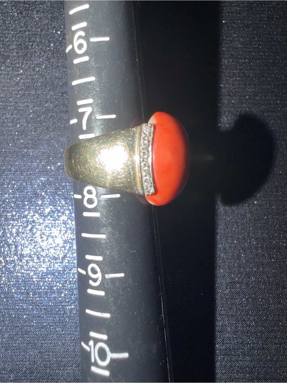 Vintage 18K GOLD Cabochon Coral with 15 Genuine Diamonds - Picture 5 of 13